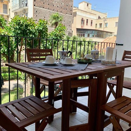 Vittorio Emanuele House Apartment Catania Luaran gambar